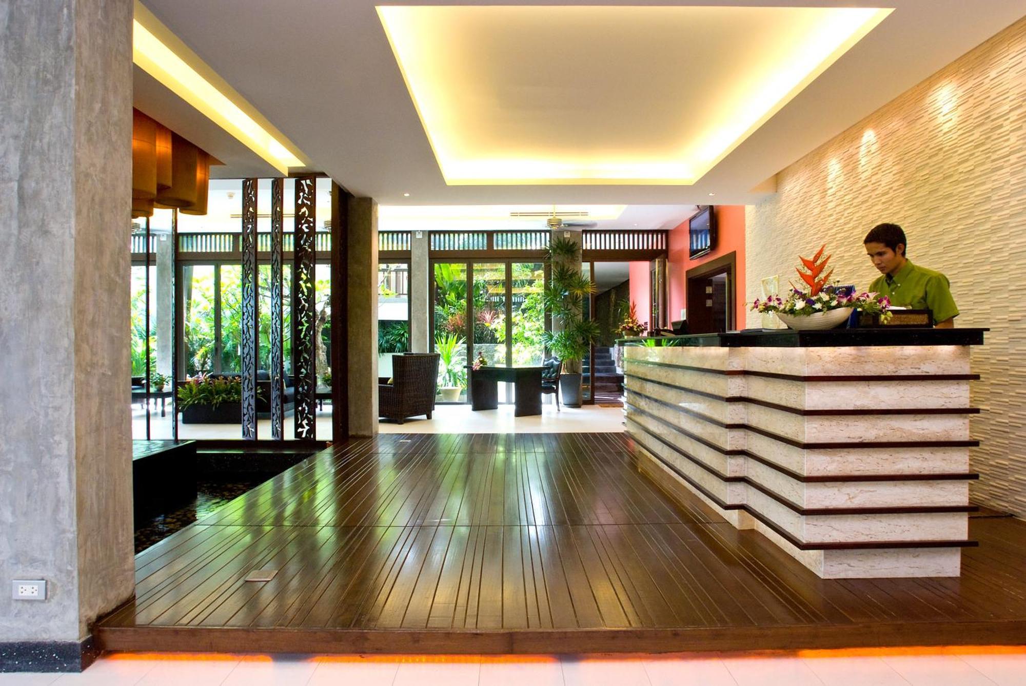 Club Wyndham Sea Pearl Phuket Hotel Patong Exterior foto