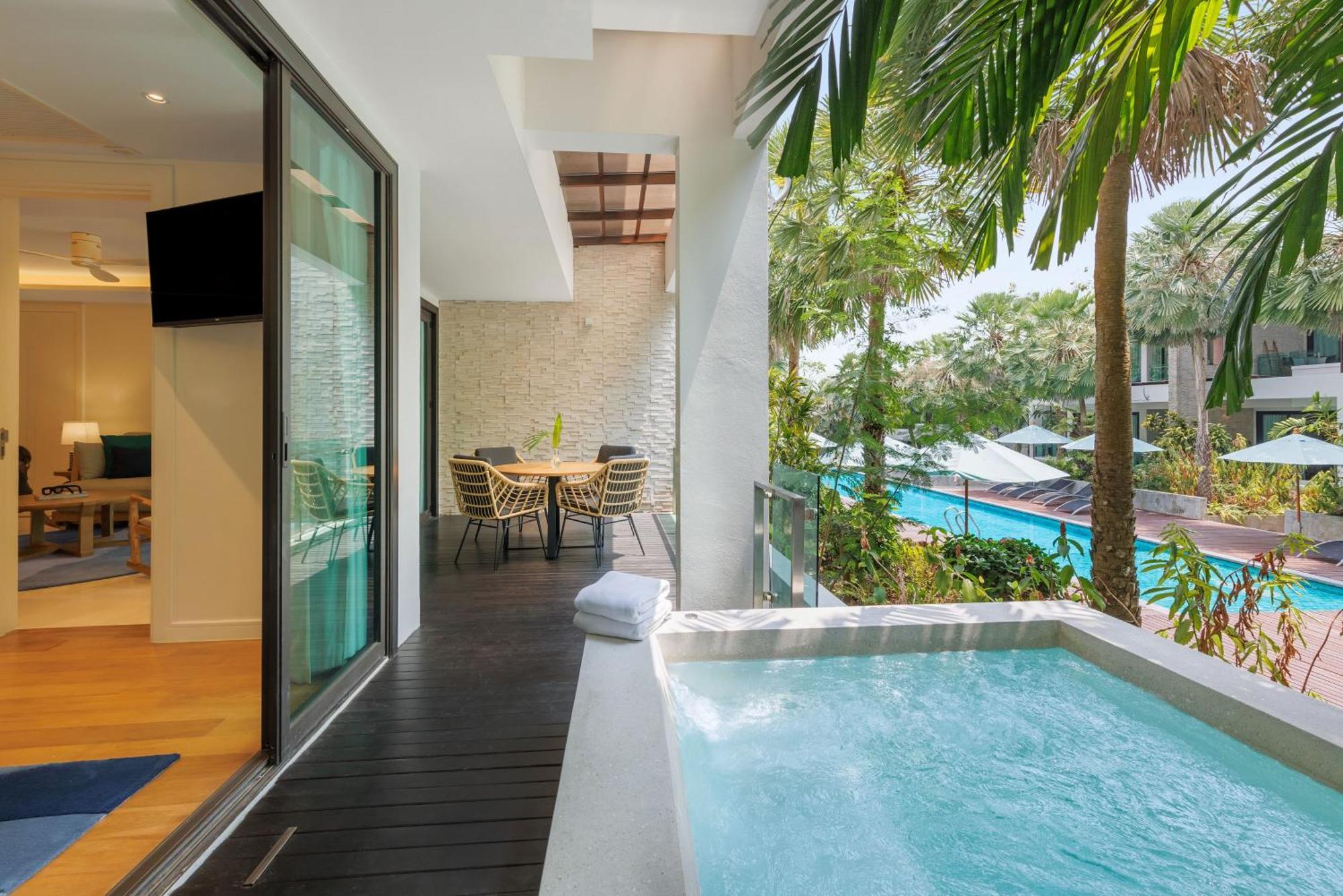 Club Wyndham Sea Pearl Phuket Hotel Patong Exterior foto