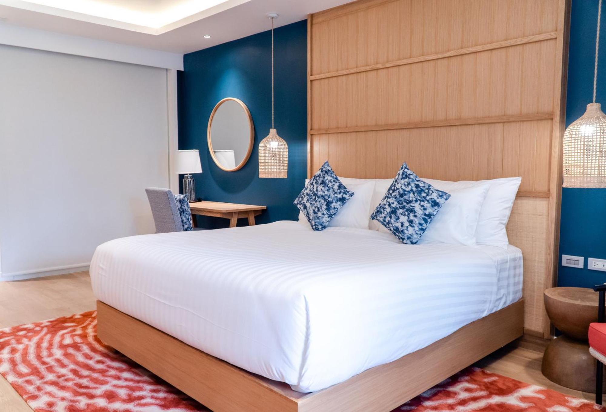Club Wyndham Sea Pearl Phuket Hotel Patong Exterior foto