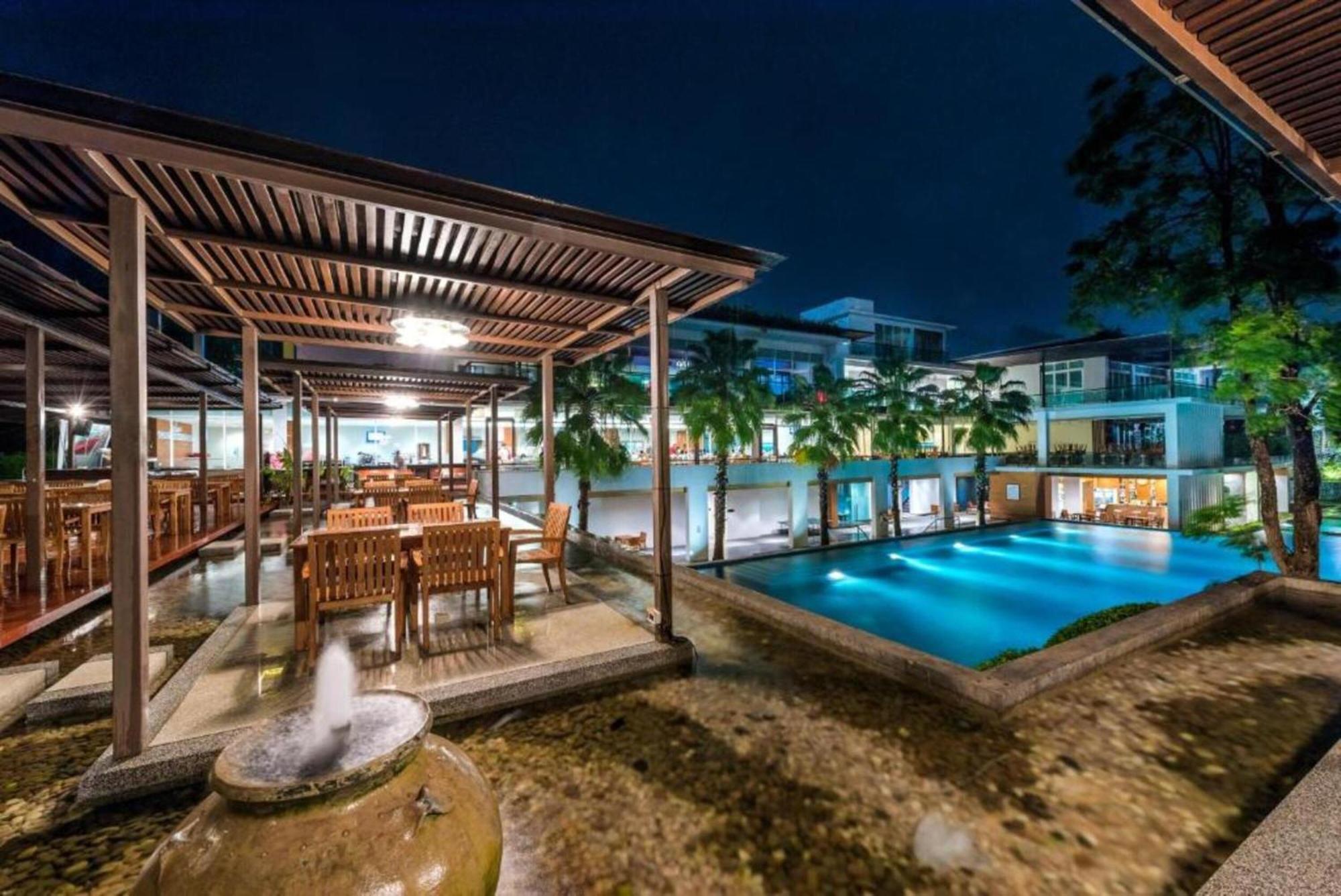 Club Wyndham Sea Pearl Phuket Hotel Patong Exterior foto